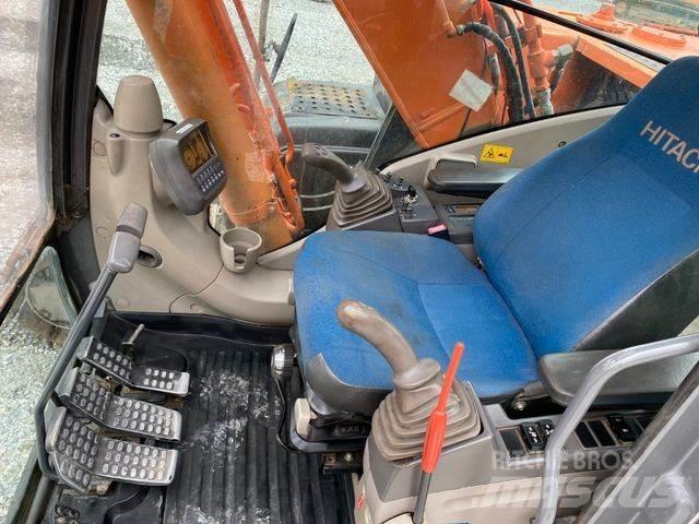 Hitachi ZX210-3 حفارات زحافة