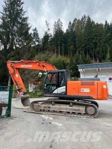 Hitachi ZX210LC-5 حفارات زحافة