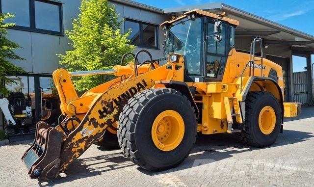 Hyundai HL 960 XT لوادر بعجل