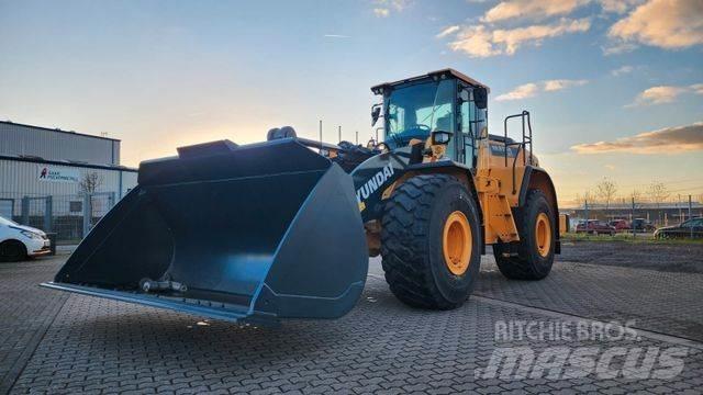Hyundai HL970A XT لوادر بعجل