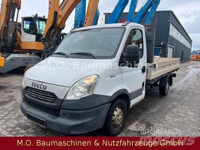 Iveco 35S13 شاحنات خفيفة/مفصلية الجوانب