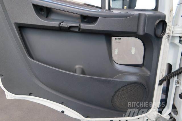 Iveco 80 E 22 شاحنات خفيفة/مفصلية الجوانب