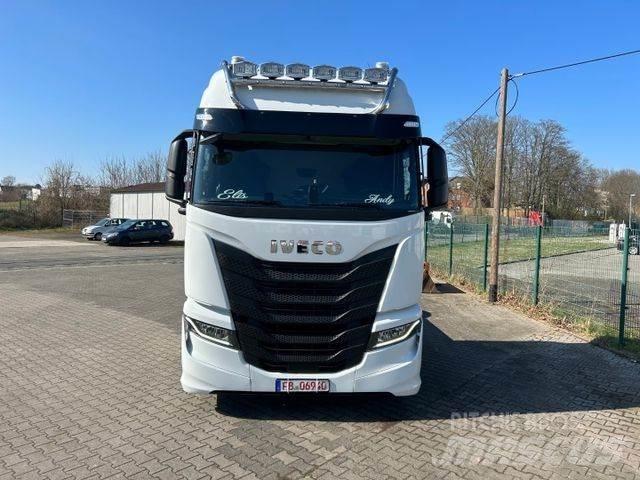 Iveco S-Way 530 وحدات الجر