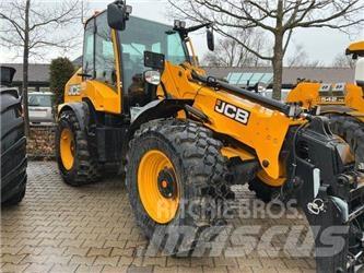 JCB TM 320 لوادر بعجل