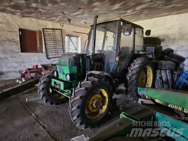 John Deere 1850 A الجرارات