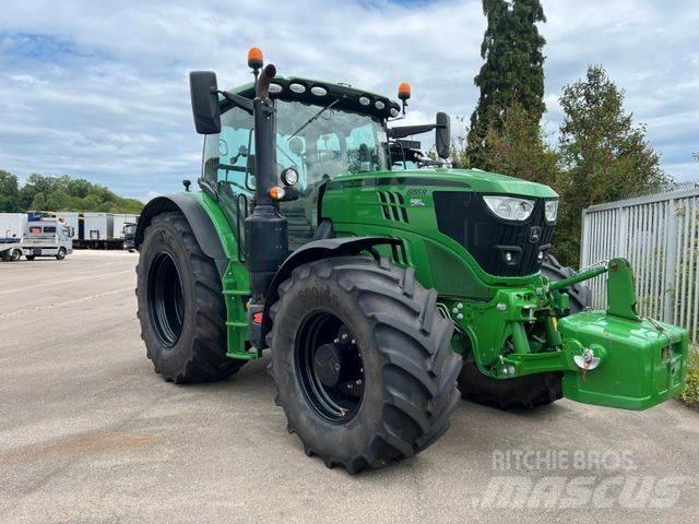 John Deere 6155 R الجرارات