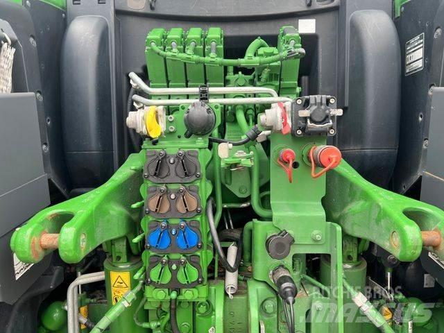 John Deere 6155 R الجرارات