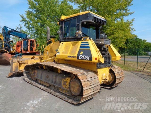Komatsu D61 PX-24 بلدوزرات مجنزرة