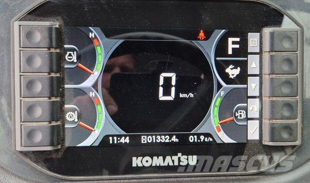 Komatsu WA 70 M-8 لوادر بعجل