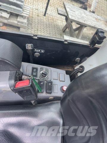 Kubota KX016-4 حفارات صغيرة أقل من 7 طن (حفارات صغيرة)