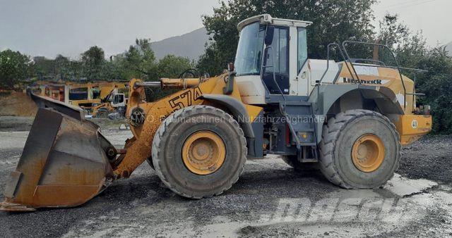 Liebherr L 574 لوادر بعجل
