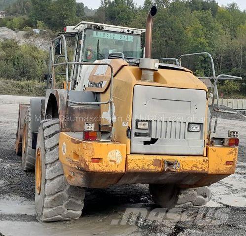 Liebherr L 574 لوادر بعجل