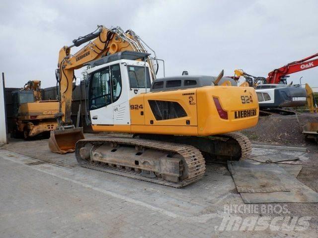Liebherr R924 LC حفارات زحافة