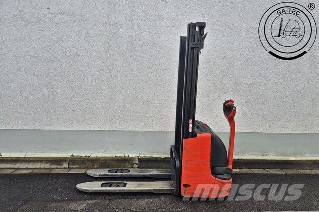 Linde L12 معدات الرفع عالي المستوى