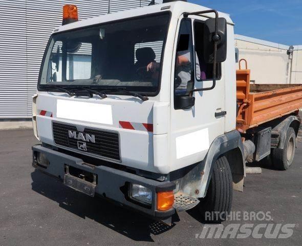 MAN 8.224 FK 4x2 شاحنات قلابة