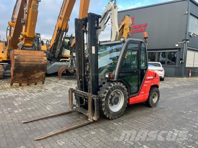 Manitou MSI 30 T شاحنات الطرق الوعرة