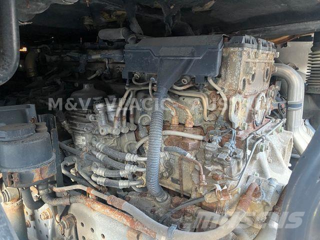 Mercedes-Benz 2542 شاحنات بمقصورة وهيكل
