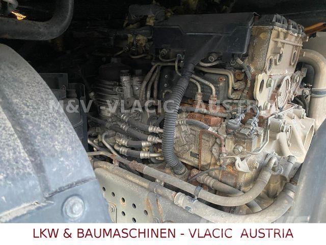 Mercedes-Benz 2542 شاحنات بمقصورة وهيكل