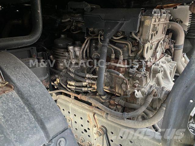 Mercedes-Benz 2542 شاحنات بمقصورة وهيكل