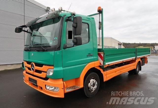 Mercedes-Benz 822 L شاحنات خفيفة/مفصلية الجوانب