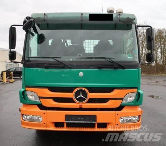 Mercedes-Benz 822 L شاحنات خفيفة/مفصلية الجوانب