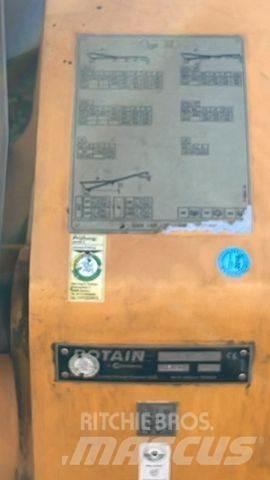 Potain IGO 32 رافعات برجية