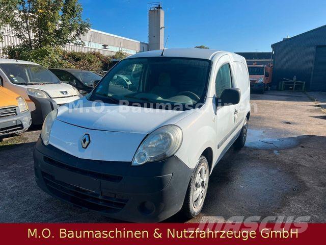 Renault Kangoo شاحنة مقفلة