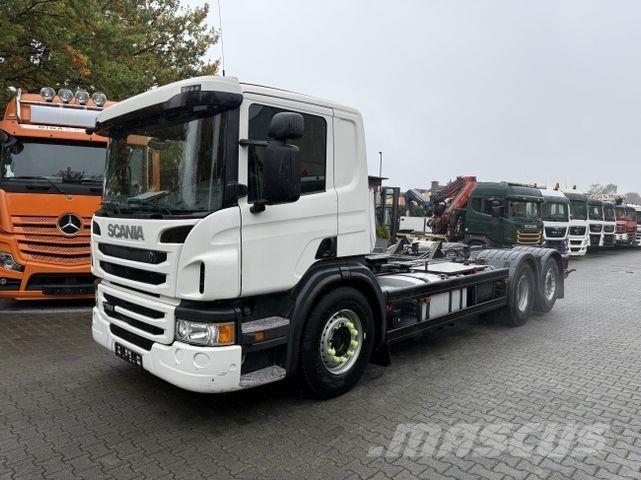 Scania P280 6X2*4 شاحنات بمقصورة وهيكل