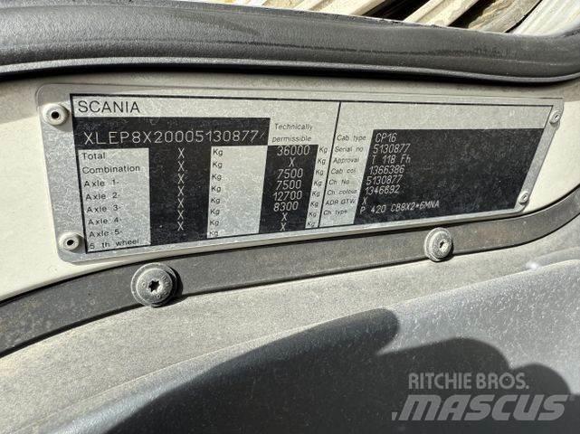 Scania P420 8X2*6 شاحنات بمقصورة وهيكل