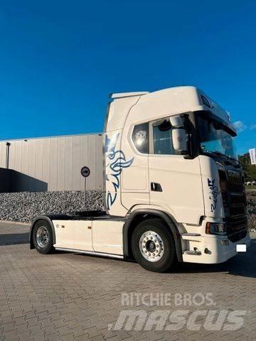 Scania S580 A4x2NB وحدات الجر
