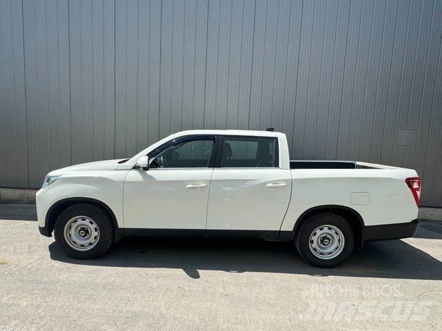 Ssangyong MUSSO شاحنات خفيفة/مفصلية الجوانب