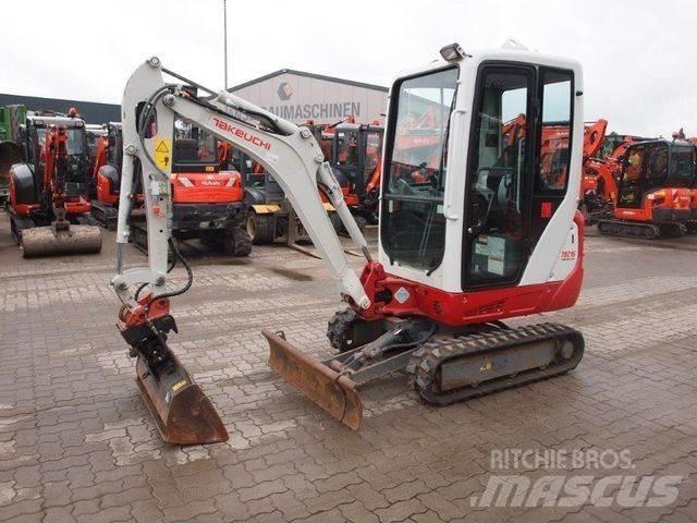 Takeuchi TB 216 حفارات صغيرة أقل من 7 طن (حفارات صغيرة)