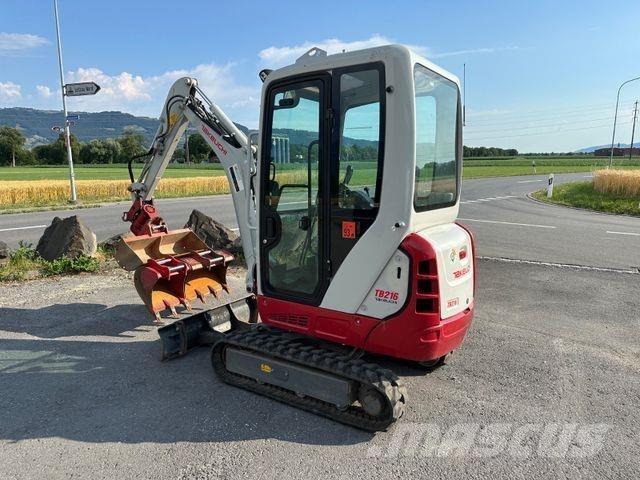 Takeuchi TB216 حفارات صغيرة أقل من 7 طن (حفارات صغيرة)