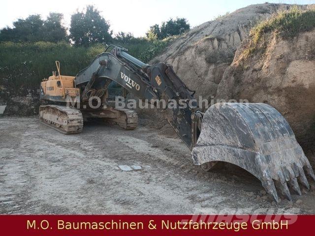 Volvo EC 460 LC حفارات زحافة