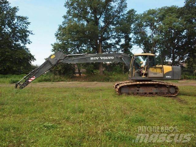 Volvo EC140 CLM حفارات زحافة
