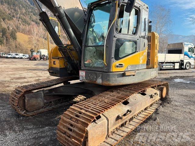 Volvo ECR 235DL حفارات زحافة