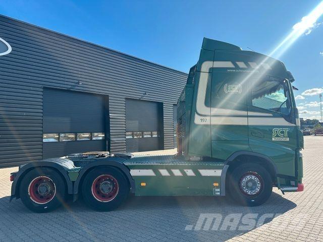Volvo FH 540 6x4 وحدات الجر