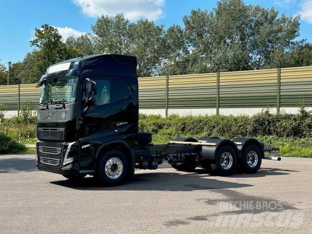 Volvo FH 540 6x4 شاحنات بمقصورة وهيكل
