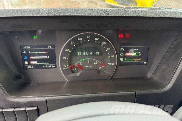 Volvo FMX-540 10x4 شاحنات بمقصورة وهيكل