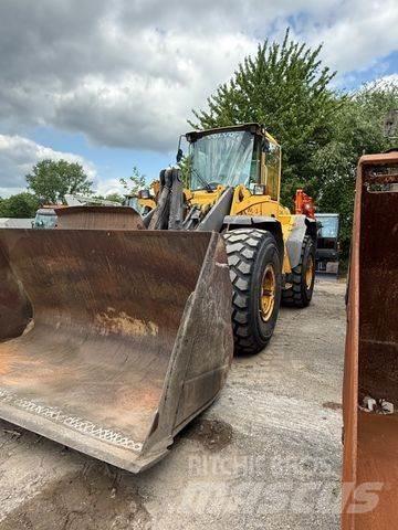Volvo L 120 E لوادر بعجل