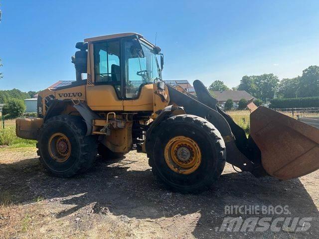 Volvo L 90 F لوادر بعجل