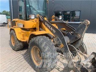 Volvo L35G لوادر بعجل