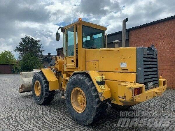 Volvo L70C لوادر بعجل