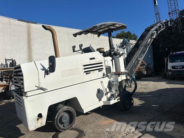 Wirtgen W 1000 معدات السفلتة