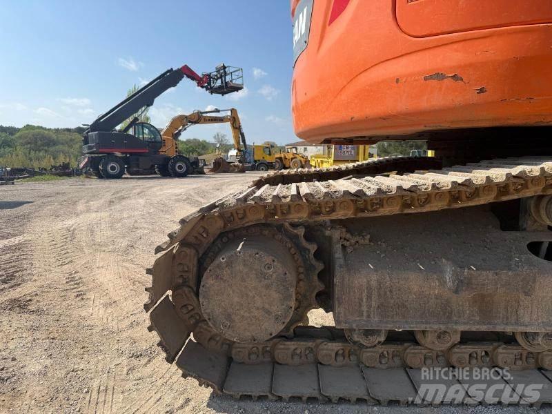 Doosan DX235LCR حفارات زحافة