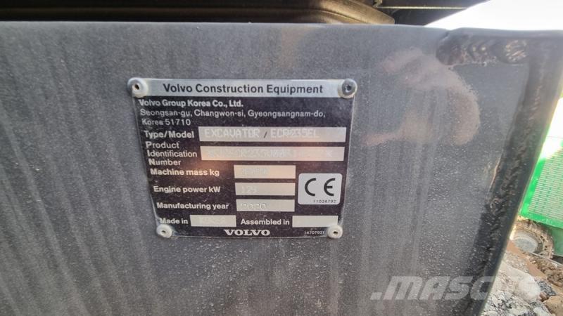 Volvo ecr235 حفارات زحافة