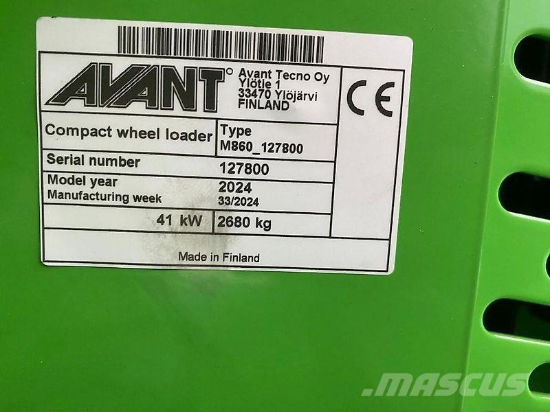 Avant 860 I TDL لوادر انزلاقية التوجيه
