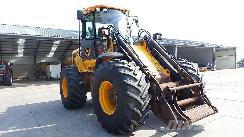 JCB 426 لوادر بعجل