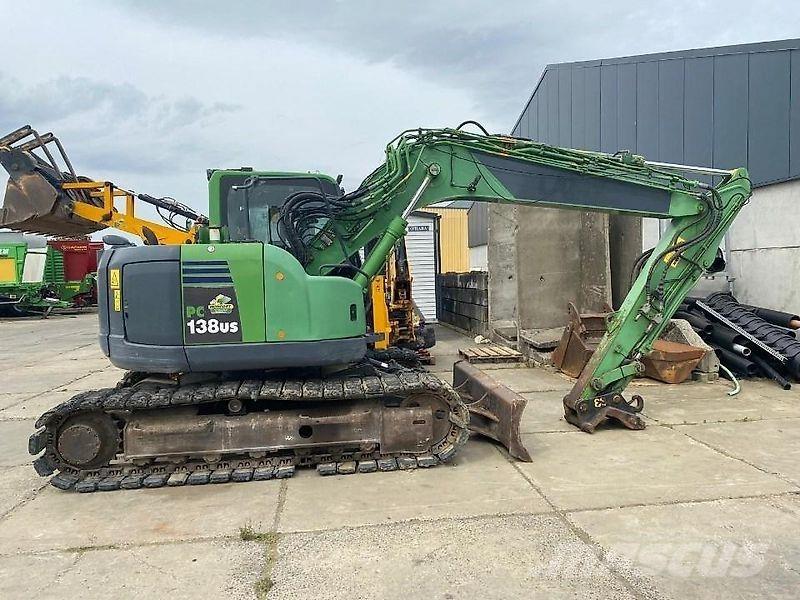 Komatsu PC138-8 حفارات زحافة