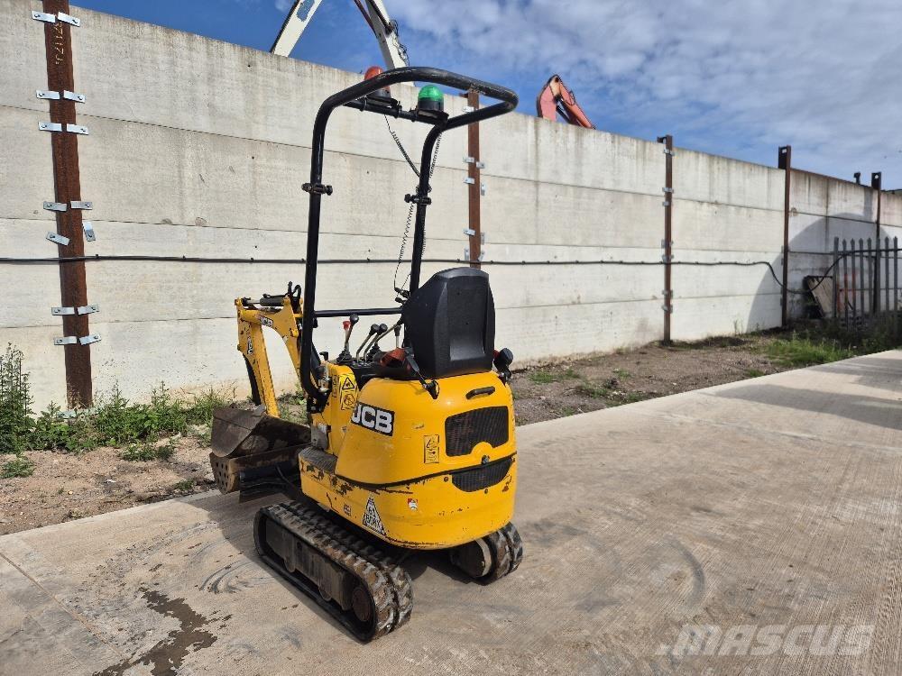JCB 8008 حفارات زحافة